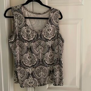 Classic top in subtle tones.  Ladies XL top.